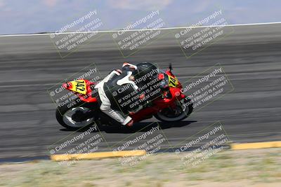 media/Apr-05-2024-Apex Assassins-CVMA Friday Practice (Fri) [[ee2ef04f2b]]/3-Racer 2/Session 3 (Bowl Speed Pans)/